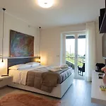 Domus Hotel