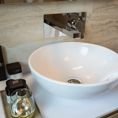 Domus Ξενοδοχείο